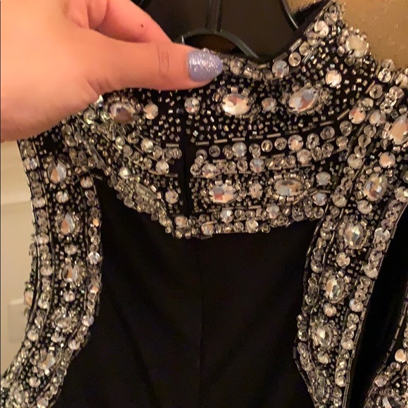 Dress - Picture 3 of 5